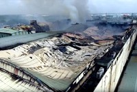 Công ty may ở Cần Thơ tan hoang sau cháy, thiệt hại 6 triệu USD