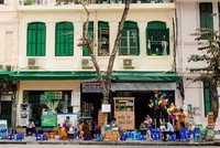 Các hộ kinh doanh có mặt bằng liên quan đến vỉa hè đô thị hiện đóng góp trên dưới 10% GDP. Ảnh: Quỳnh Trang