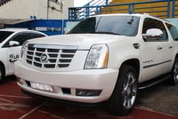 'Khủng long' Cadillac Escalade 2007 giá 1,2 tỷ tại Việt Nam