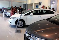 Các mẫu xe liên tục giảm giá khuyến mãi thu hút khách hàng