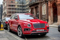 Bentley Bentaga - mẫu SUV siêu sang nằm trong top 3 doanh số.
