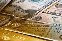 Sáng 12/5, giá vàng bật tăng, USD giảm nhẹ