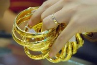 Sáng 18/5, theo chân giá vàng thế giới, giá vàng trong nước tăng vọt 