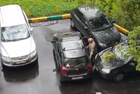 Lùi xe theo kiểu của tài già