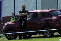 Chiếc xe gây tai nạn tại hiện trường. Ảnh: North News & Pictures.