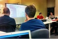 99% sinh viên của Flatiron School sẽ nhận được công việc với mức lương khởi điểm trung bình là 70.000 USD một năm. Ảnh: Flatiron School