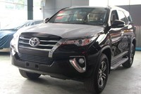 Toyota Fortuner bản Trung Đông đời 2017 đầu tiên tại Việt Nam.