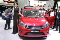 Suzuki chưa xác định thời gian giới thiệu Celerio tại Việt Nam. Thiết kế cơ bản với đèn pha to, đèn xi-nhan nằm ngay bên cạnh.