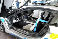 Chỉ xe ô tô chạy xăng kết hợp với năng lượng điện (nạp điện bằng hệ thống sạc điện riêng), mới được hưởng thuế ưu đãi.