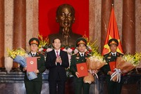 Chủ tịch nước trao Quyết định thăng quân hàm Thượng tướng, Trung tướng
