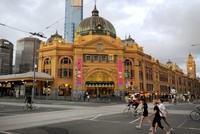 Hồng Kông - Nghịch lý mua chỗ đỗ đắt hơn mua ô tô