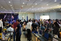 Những khách hàng đầu tiên trải nghiệm Galaxy Note8