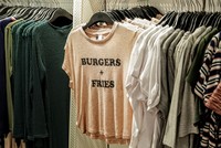 Quần áo H&M không bán được sẽ được nhà máy điện Malarenergi đốt. Ảnh: Bloomberg.