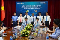 Lễ ký kết thỏa thuận hợp tác giữa Tổng Công ty Bảo Việt Nhân thọ và Tổng Công ty Cổ phần Bưu chính Viettel.