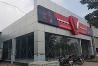 Một đại lý VinFast đang xây dựng tại Hà Nội. Ảnh: OF.