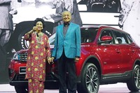 Thủ tướng Mahathir Mohamad trong lễ ra mắt Proton X70.