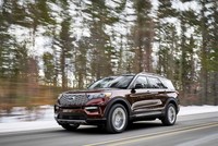 Ford Explorer 2020 giá từ 32.800 UDS.