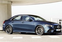 Những hình ảnh đầu tiên của A35 AMG được Mercedes công bố.