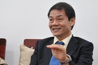 Ông Trần Bá Dương. 