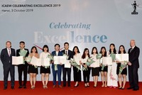 ICAEW trao chứng chỉ quốc tế về Tài chính, Kế toán và Kinh doanh cho các học viên tại Hà Nội.