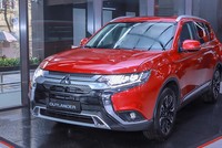 Mitsubishi Outlander 2020 ở một showroom tại Hà Nội.