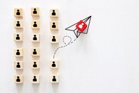 Thị trường tài chính 24h: Cơ hội tích lũy cổ phiếu