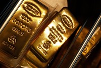 Giá vàng hôm nay ngày 17/7: Giá vàng trong nước trái chiều