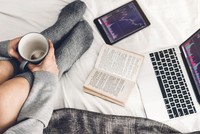 Giao dịch chứng khoán phiên sáng 14/3: VN-Index tăng chậm khi vào vùng đỉnh 18 tháng