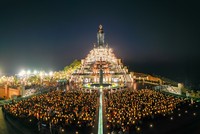 Người dân Nam Bộ đổ về núi Bà Đen, Tây Ninh du xuân, dâng đăng cầu may mắn đầu năm