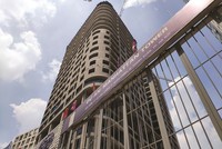 Dự án Manhattan Complex đã chậm tiến độ nhiều năm.