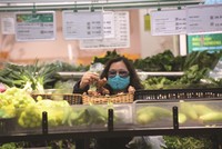 Tiêu dùng trong nước và giải ngân đầu tư công chưa đạt được như kỳ vọng