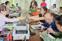 Chi nhánh Ngân hàng Chính sách xã hội tỉnh Yên Bái đã và đang khẩn trương cho vay bổ sung nguồn vốn để người nghèo và các đối tượng chính sách khác khôi phục sản xuất - kinh doanh.