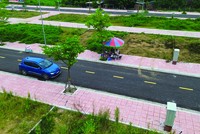 Nhiều hội nhóm nhà đầu tư đi săn đất nền. Ảnh: Dũng Minh.