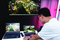 Công nghệ đã trở thành giải pháp “xương sống” với người làm môi giới bất động sản. Ảnh: Lê Toàn.