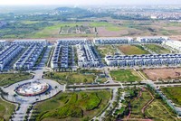 Một dự án nhà ở đang được triển khai tại huyện Mê Linh. Ảnh: Dũng Minh.