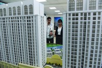 Bất động sản thường là tài sản để hiện thực hóa lợi nhuận từ chứng khoán. Ảnh: Dũng Minh.