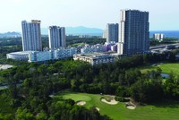 Dự án Cocobay hoành tráng ngày nào giờ hoang vắng, tiêu điều. Ảnh: Hoàng Anh.