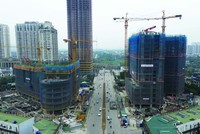 Nhiều dự án nhà ở đang được tăng tốc triển khai. Ảnh: Việt Dương.