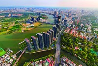 Bất động sản khu vực trung tâm ngày càng hiếm và giá tăng cao. Ảnh: Lê Toàn.