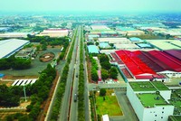 Các giao dịch thuê đất công nghiệp, kho xưởng xây sẵn trong 3 năm trở lại đây tại phía Nam chủ yếu đến từ khách thuê trong nước. Ảnh: Lê Toàn.