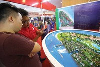 Người làm môi giới là cầu nối giữa chủ đầu tư, sản phẩm và khách hàng. ẢNh: Dũng Minh.