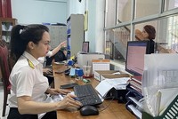 Kịp thời đôn đốc người nộp thuế thực hiện nghĩa vụ với ngân sách nhà nước đúng thời hạn, hạn chế tối đa phát sinh nợ mới và tiền chậm nộp. Ảnh: TL