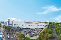 Ngành bán lẻ đang chứng kiến ngày càng nhiều các dự án quy mô, hiện đại. Ảnh Bình Minh.