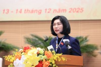 Chủ tịch HĐND TP. Hà Nội Phùng Thị Hồng Hà phát biểu bế mạc kỳ họp thứ 29.