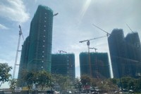 Nhiều dự án bất động sản được “cởi trói” pháp lý, tái khởi động, giúp thị trường sôi động trong thời gian qua Ảnh: Ðức Thanh.