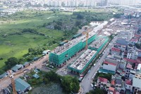 Nhu cầu nhà ở xã hội luôn rất cao, nhất là tại những đô thị lớn (Trong ảnh: Dự án nhà ở xã hội Thượng Thanh, Long Biên đang được xây dựng). Ảnh: Dũng Minh.