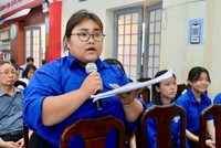 Cử tri Nguyễn Phạm Hồ Kim Uyên, ngụ khu phố 10, phường Hiệp Bình. Ảnh: Duy Phương.