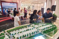 Người mua không còn mặc định giá bất động sản sẽ chỉ tăng như trước. Ảnh: Dũng Minh.