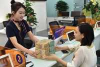 Các ngân hàng đang đẩy mạnh huy động vốn từ trái phiếu.