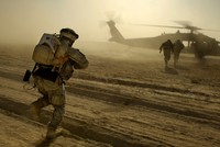 Mỹ ngược đường so với Nga, Trung Quốc, cắt giảm chi tiêu quốc phòng